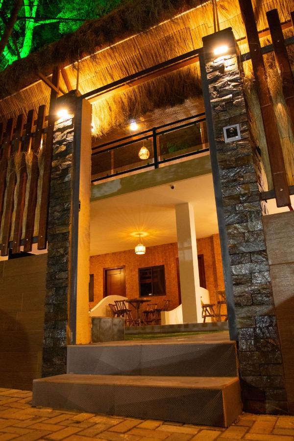 Hotel Seahorse أفايانغو المظهر الخارجي الصورة